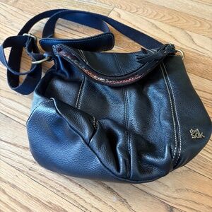 The Sak Small\Medium Black Leather Crossbody Bag Purse